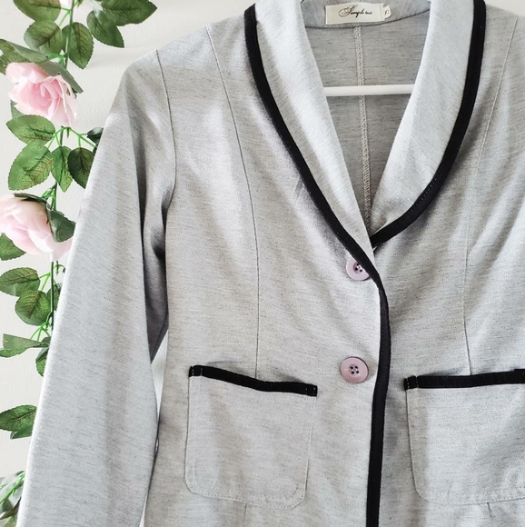 Blazer - Picture 1 of 2